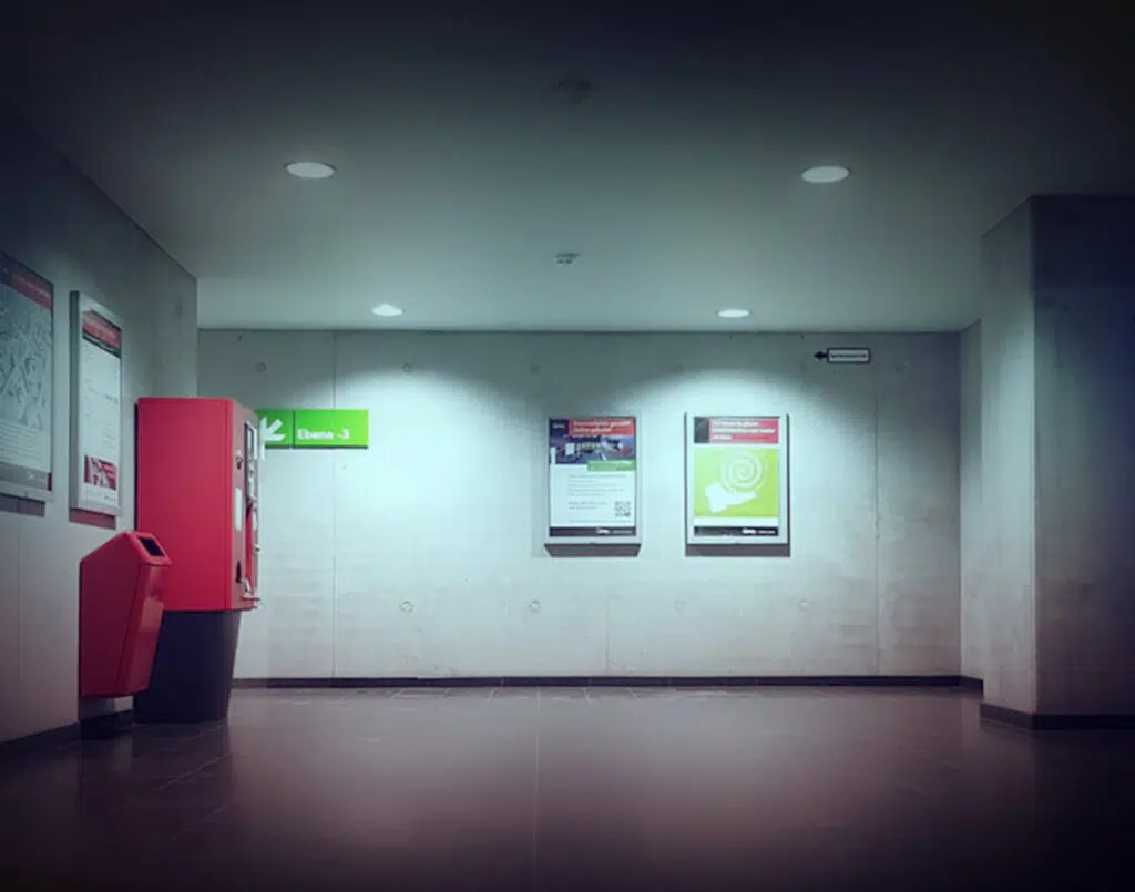 Diese Abbildung zeigt einen Parkautomaten mit Schulz Beleuchtung - Referenzen in Bestform